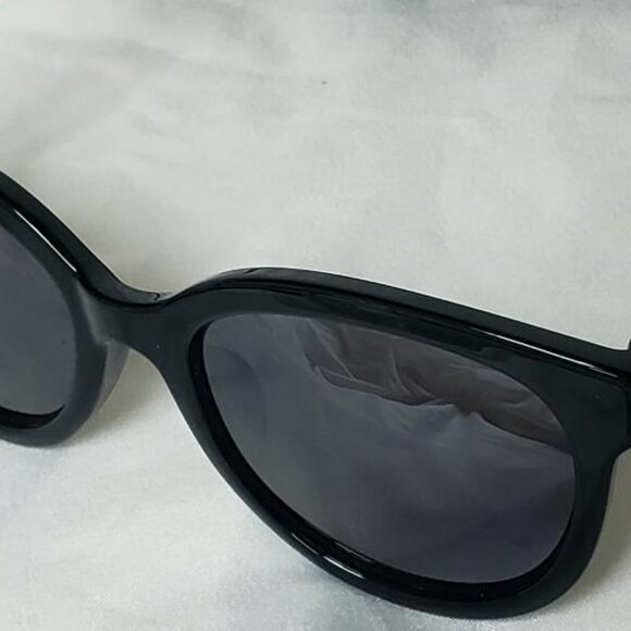 WOMENS VERSACE 19.69 LLV9630 57-17-135 BLACK SUNGLASSES W/CLAM SHELL CASE main image 13